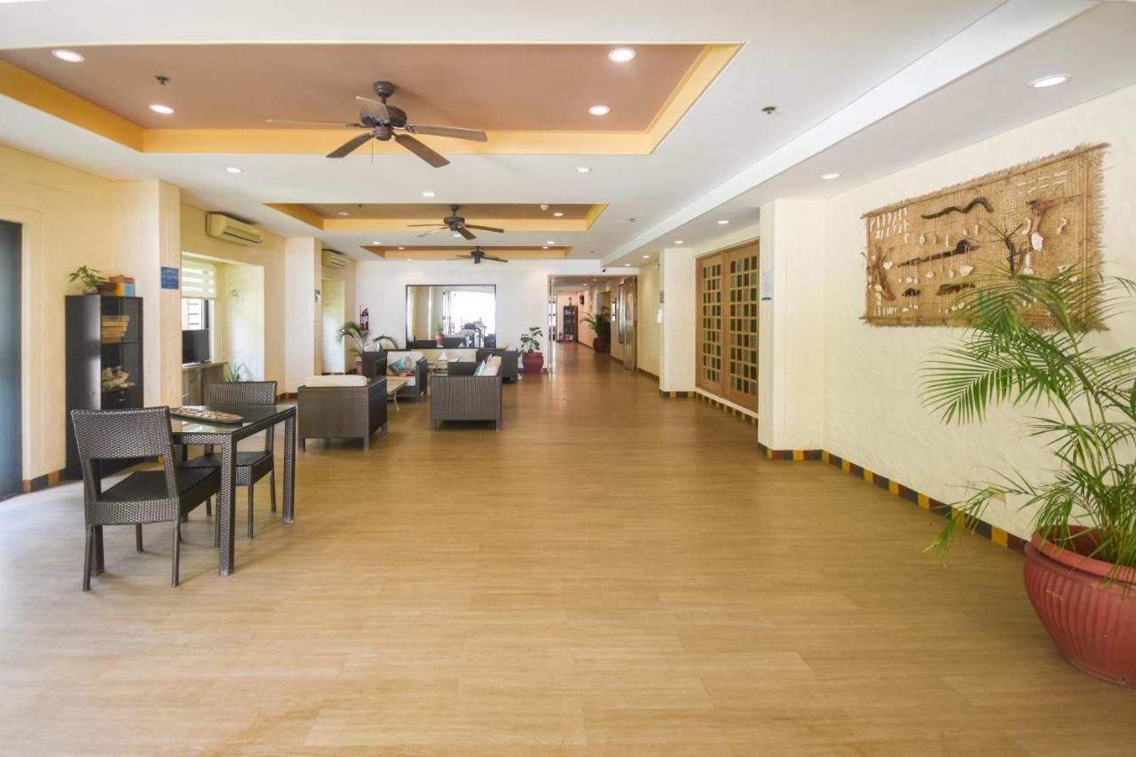 Microtel By Wyndham Boracay Balabag  Exteriör bild