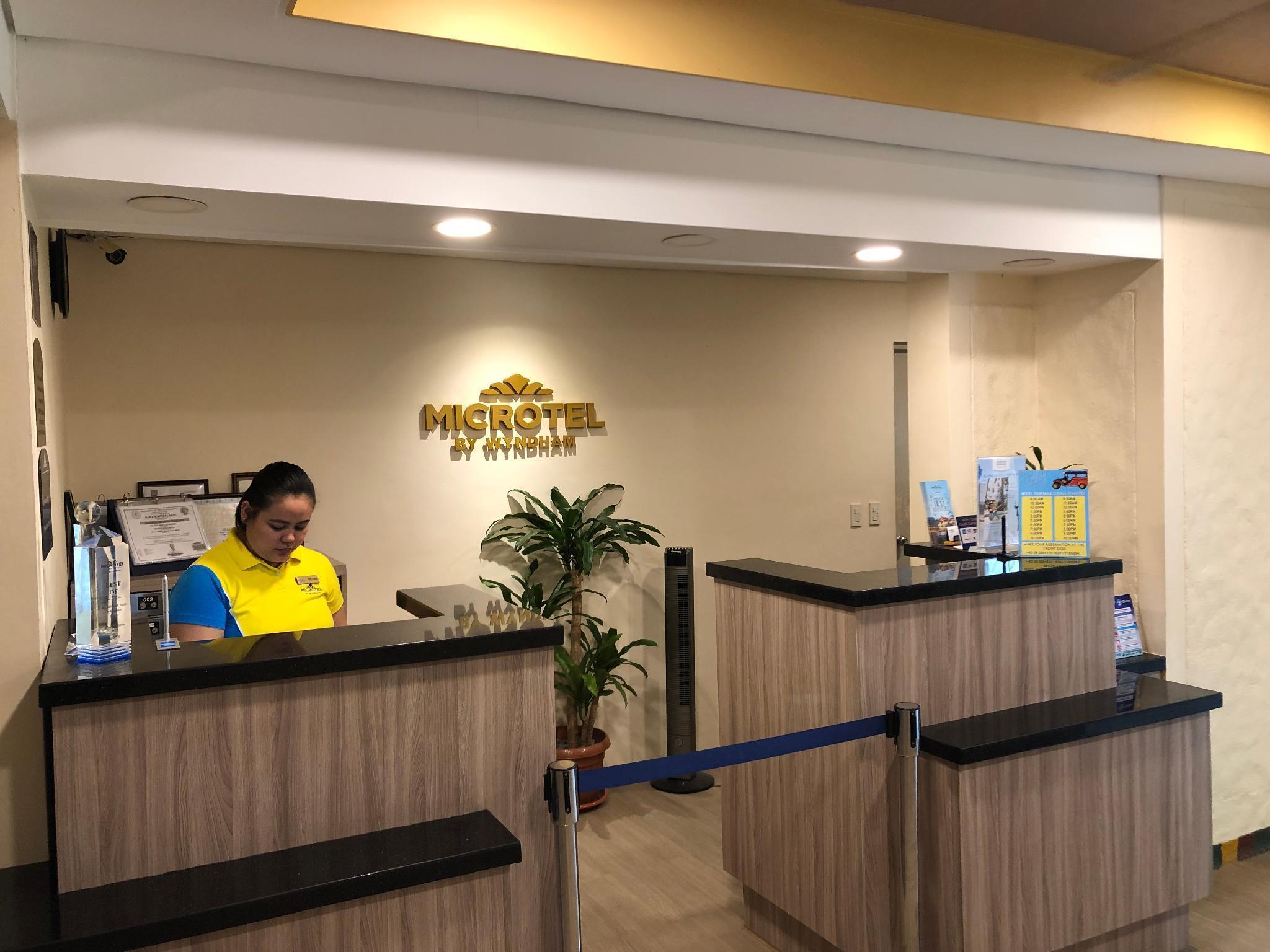 Microtel By Wyndham Boracay Balabag  Exteriör bild